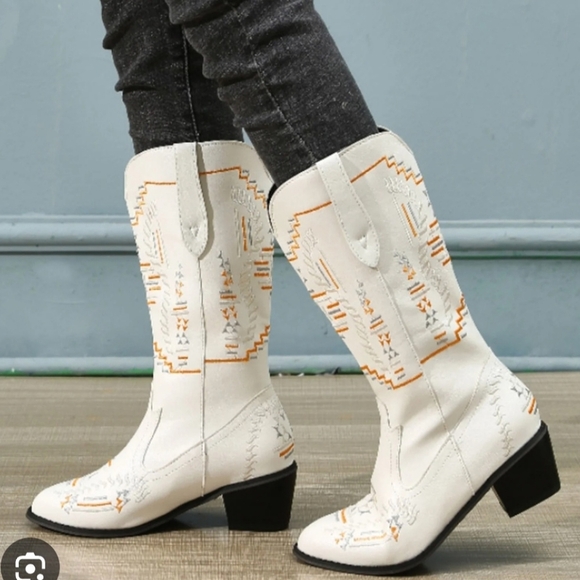 Shoes - Western Embroidered Cream Cowboy Cowgirl Boots Mid Calf Women's EU 39 US 8.5